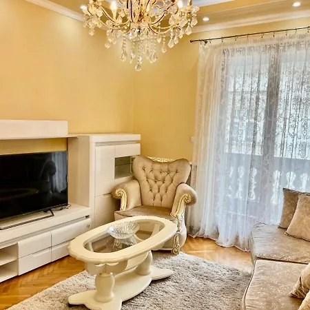 شقة Heart Of A Historical Center *