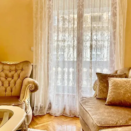 Heart Of A Historical Center Apartment
